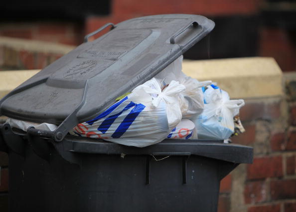 moms are the only people who see overflowing trash