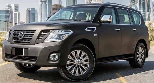 2016-Nissan-Armada-front