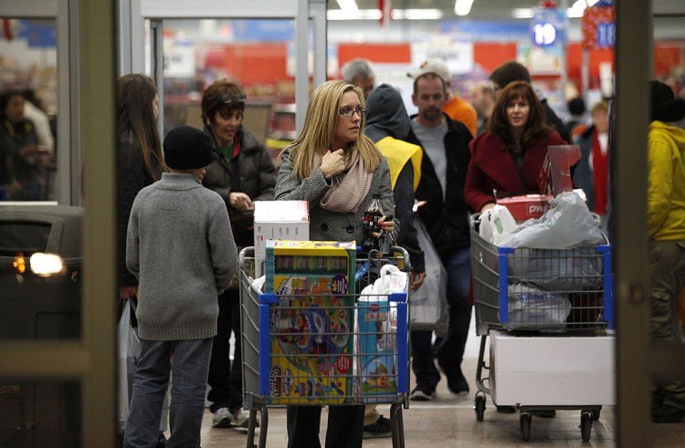 Consumers Get Jump On Black Friday Deals By Shopping Thursday Evening