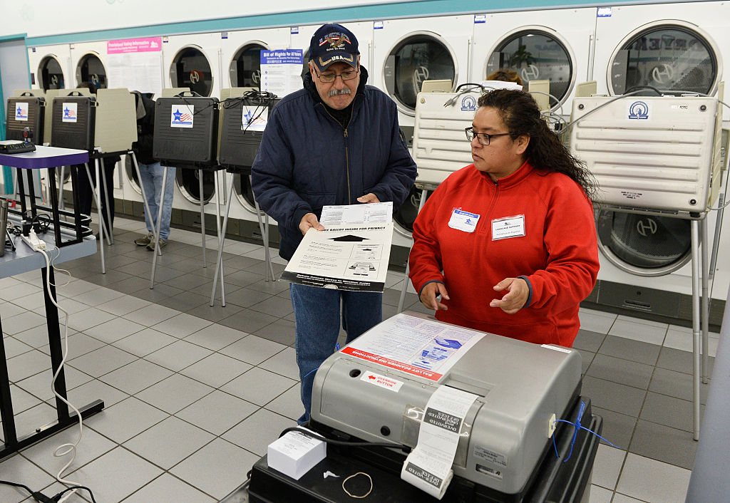 people in laundromat in chicago