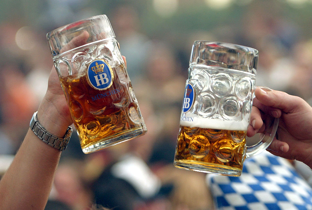 Beer Enthusiasts Hail The Start Of Munich?s Oktoberfest