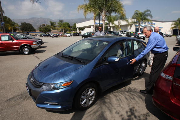 Honda Debuts Hybrid Insight Into US Market, Aiming To Compete With Prius