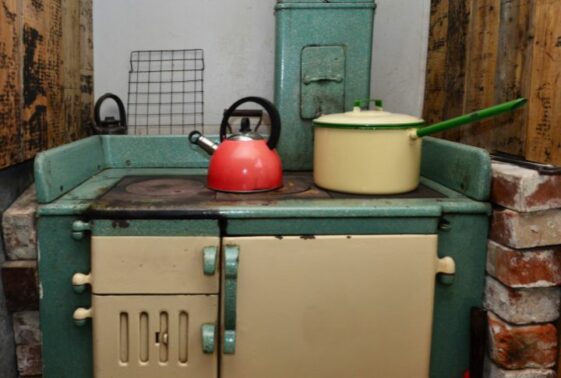 15 Household Items from the '70s That Have Disappeared Since