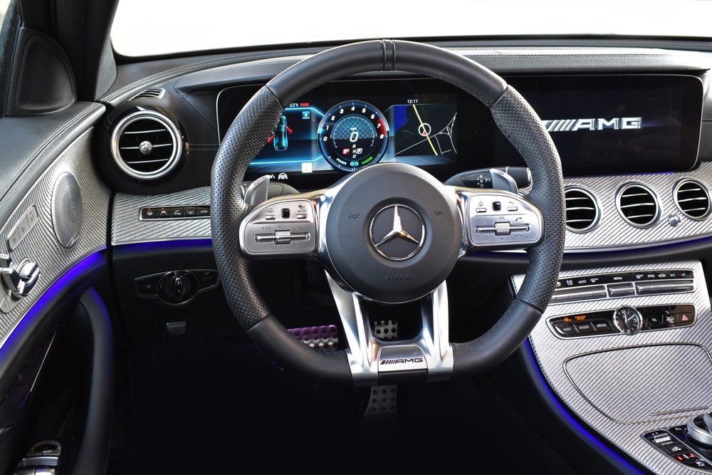 mercedes benz logo