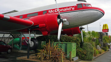 mcdonald's airplane restaurant