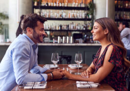 First date couple