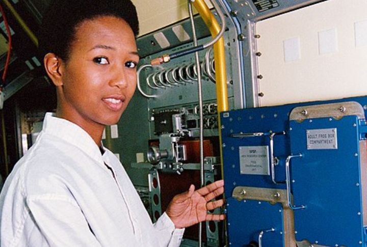 Scientific Contributions With Experiments In Space