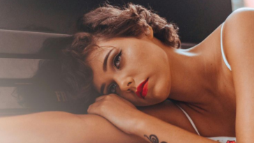 10 Lies Women Tell to Hide That They're No Longer in Love