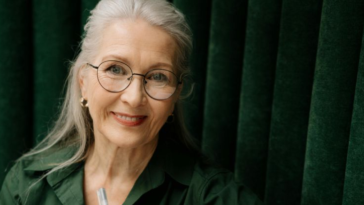 15 Old-School Sayings Boomers Heard That Quietly Built Their Resilience