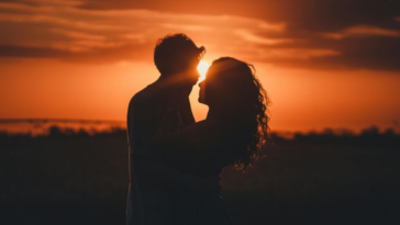 17 Love Phrases Men Secretly Crave—According to Psychologists