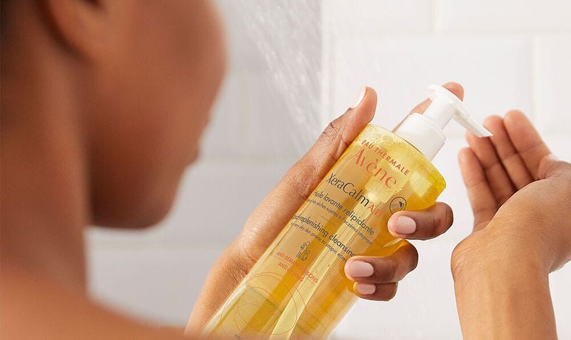 Avène XeraCalm A.D Lipid-Replenishing Cleansing Oil