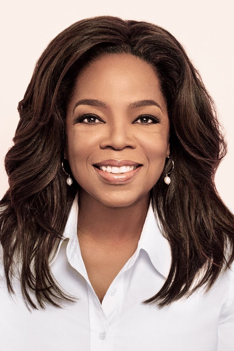 Oprah Winfrey: The Media Queen's Pageant Beginning