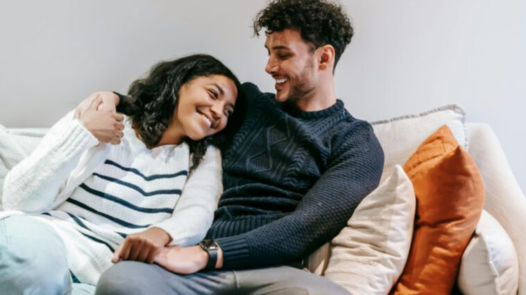 11 Micro-Moments That Keep Love Alive in Long-Term Relationships