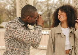 9 Ways to Make People Feel Valued Without Saying a Word