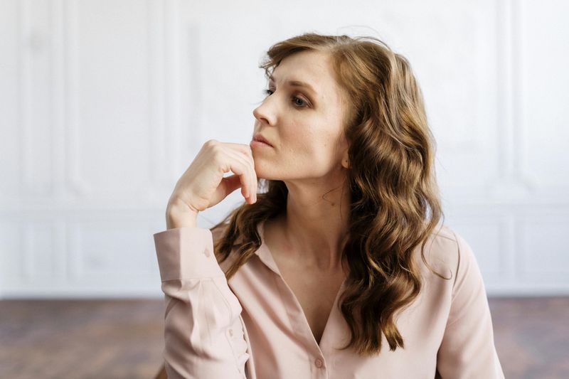 Getting Lost in Thought Mid-Conversation