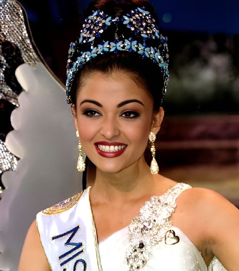 Aishwarya Rai: The Bollywood Queen Who Started With a Crown