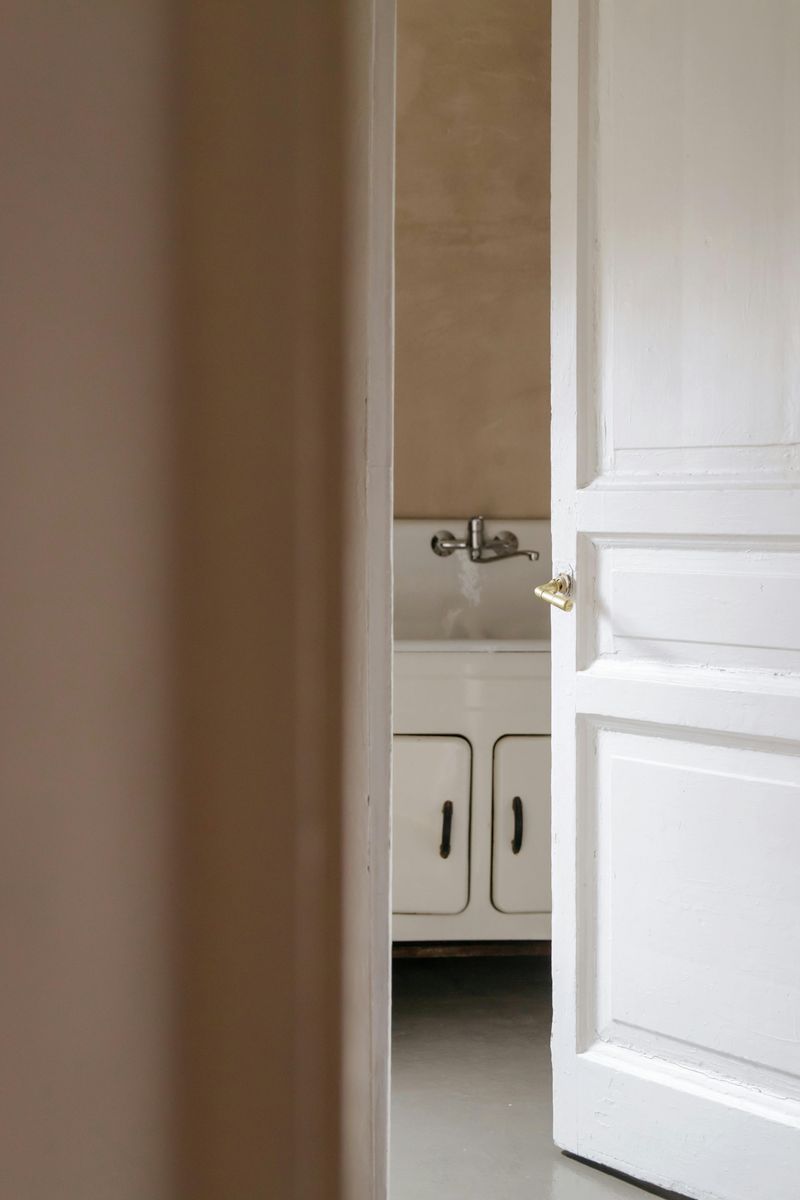 Using the bathroom with the door open