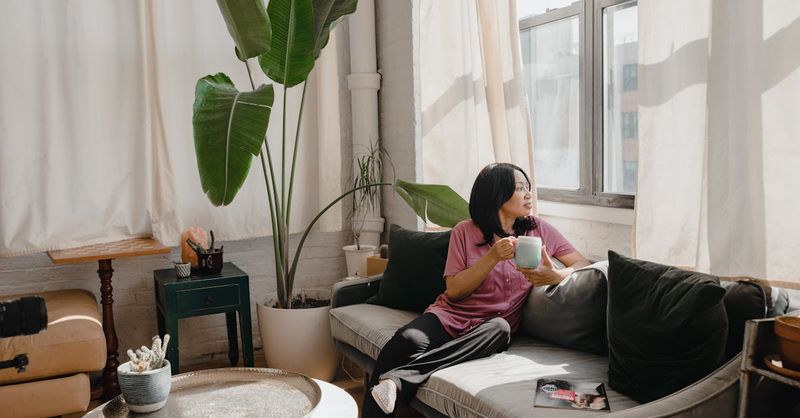 16 Clear Signs You’ve Settled for Less in Life Without Even Realizing It