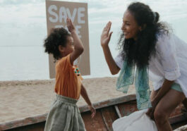 How to Teach Kids About Generosity Without Spending a Dime