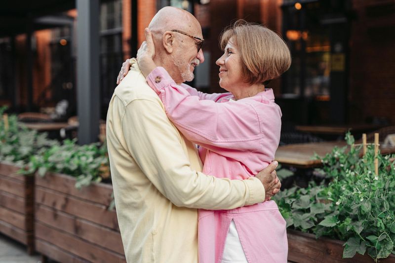 11 Relationship Habits Emotionally Intelligent People Avoid at All Costs