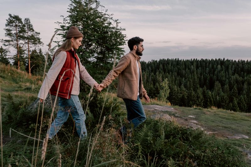 13 Powerful Clues You're on the Path to Finding True Love
