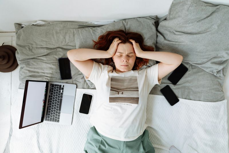 Digital Overwhelm and Notification Fatigue