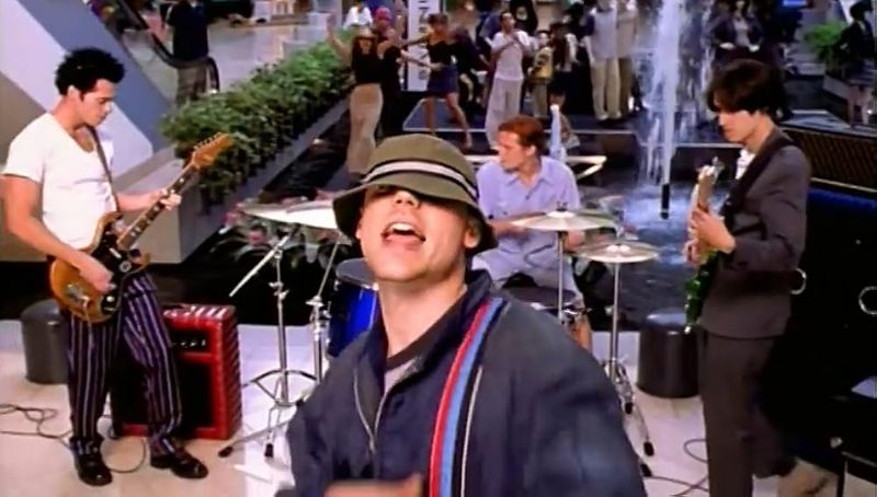You Get What You Give – New Radicals (1998)
