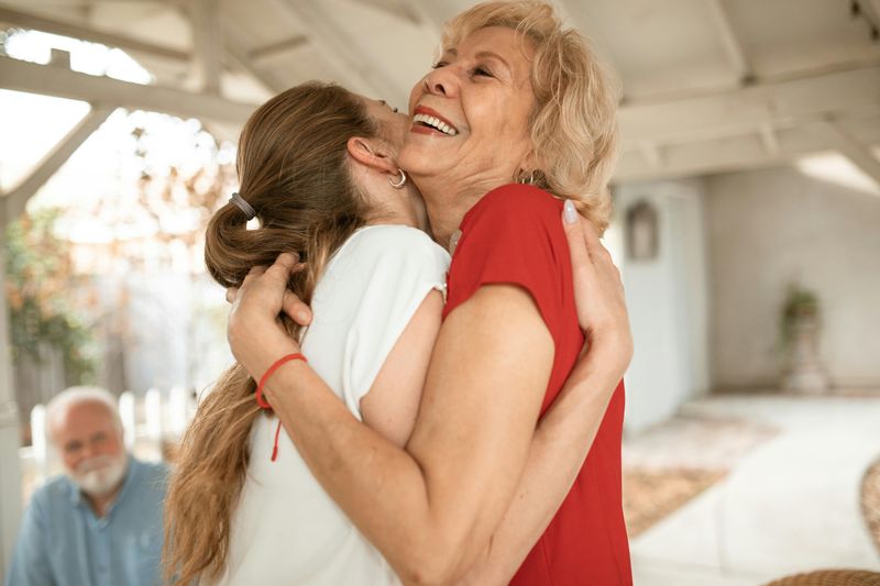 13 Honest Reasons People Distance Themselves From Their Families as They Mature