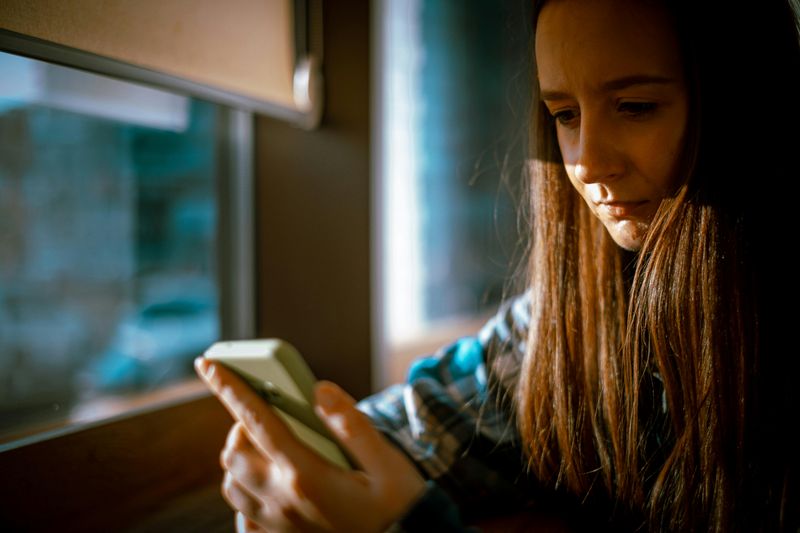 10 Subtle Ways Ghosting Hurts More Than People Realize