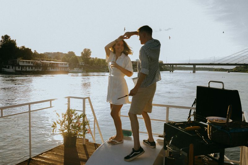 12 Strange Ways a Narcissist Shows Love That Might Surprise You