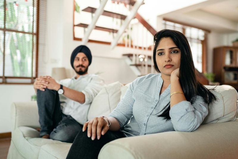 12 Subtle Changes in a Wife's Behavior That Show She's Unhappy in Marriage