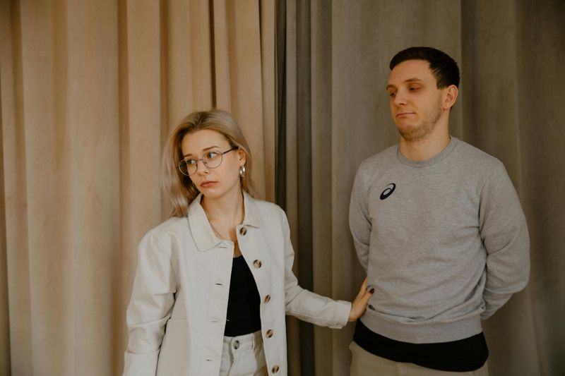 12 Behaviors Men Don't Realize Slowly Make Women Lose Respect for Them