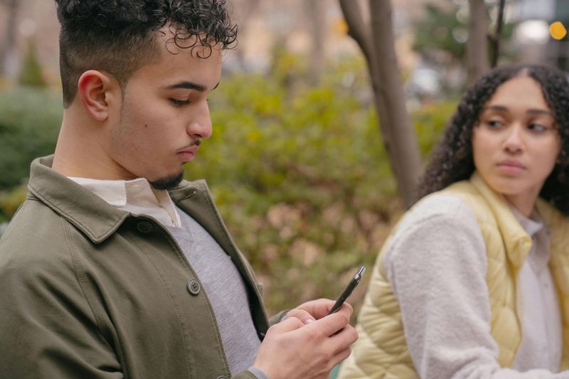 Turning a Blind Eye to Digital Flirting