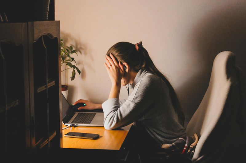 If Your Wife's Suddenly Doing These 13 Things, Your Marriage Is at Risk