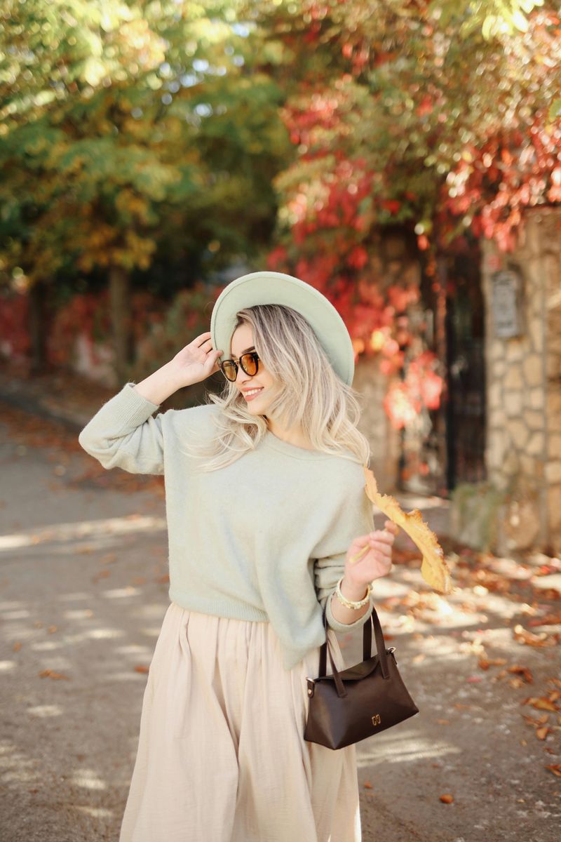 10 Habits of People Who Dress for Themselves Instead of Everyone Else's Approval