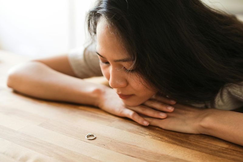 13 Things Women Say When They Deeply Regret Getting Married