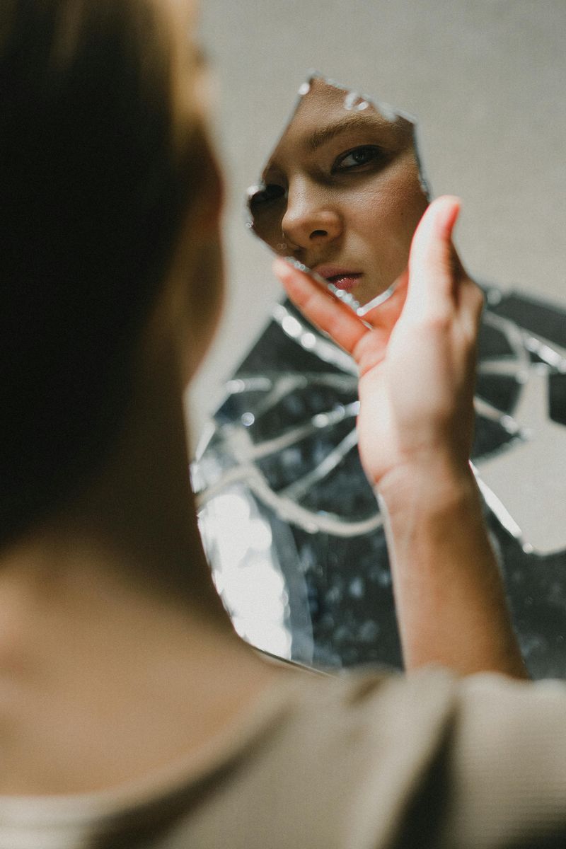 12 Common Defense Mechanisms People Use Without Realizing It