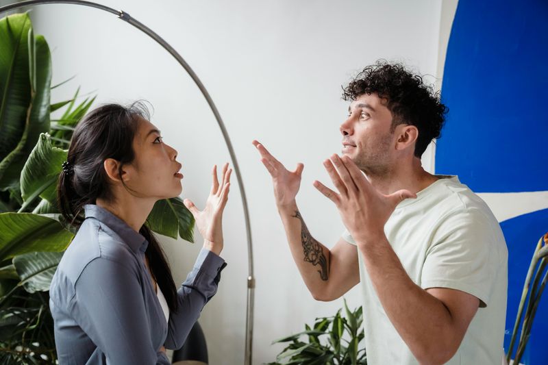When a Wife No Longer Loves Her Husband, She'll Casually Say These 13 Things