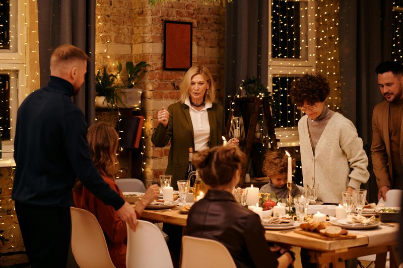 15 Family Rules and Traditions That Finally Make Sense as an Adult