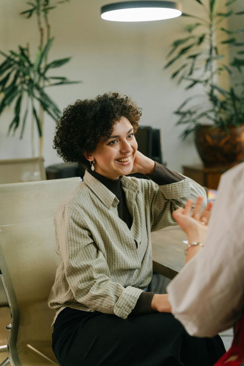 Trust Issues? Watch for These 13 Hidden Red Flags in Any Conversation