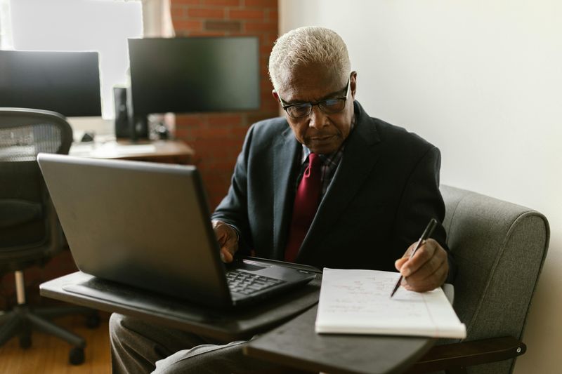 Phased or Delayed Retirement