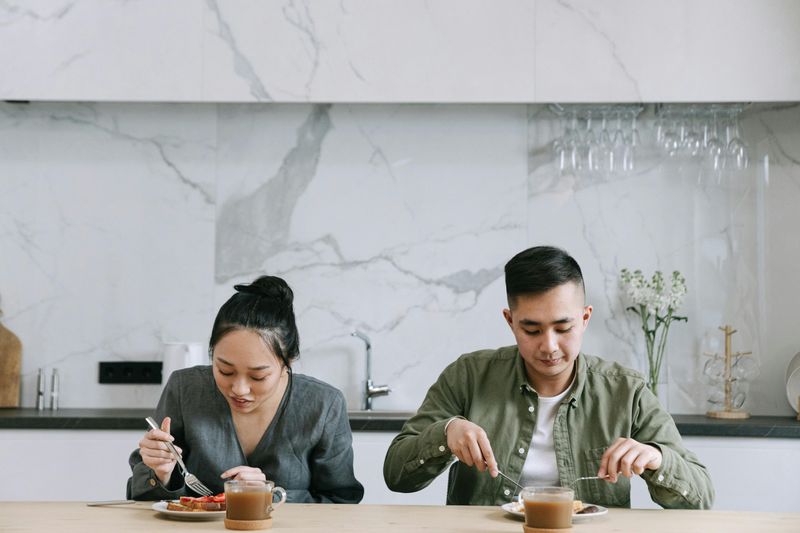 12 Everyday Things Couples Can't Keep Doing After Becoming Parents