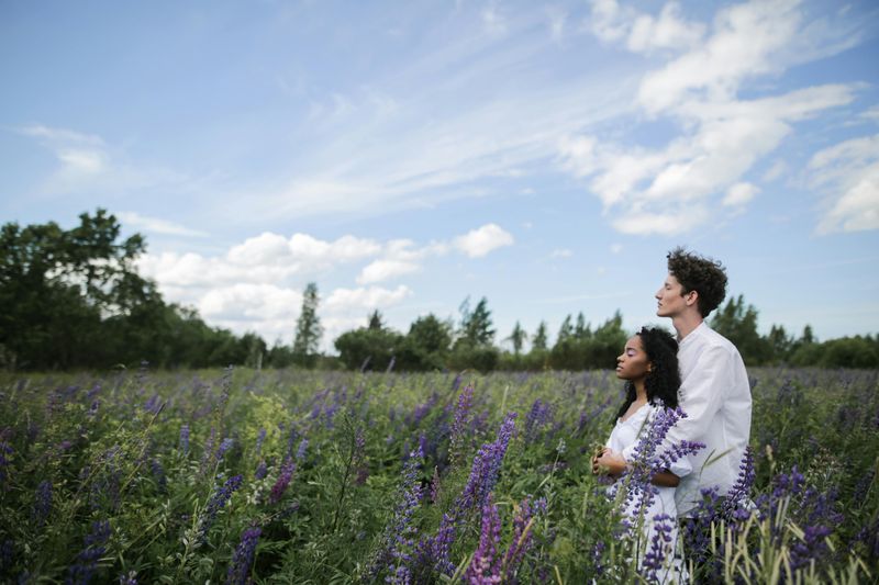 10 Subtle Things Insecure Men Say and Do That Quietly Damage Love