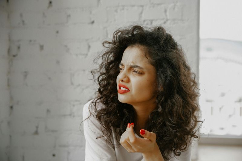 11 Hidden Ways Narcissists Destroy Conversations Without Saying a Word