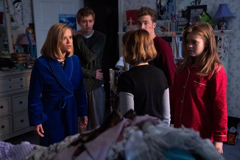 Little Fires Everywhere (2020)