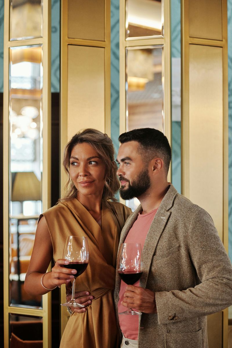 11 Subtle Signs He's Nervous About Meeting Your Family This Thanksgiving