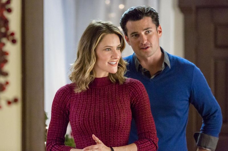 Jill Wagner & Wes Brown (Christmas Cookies)