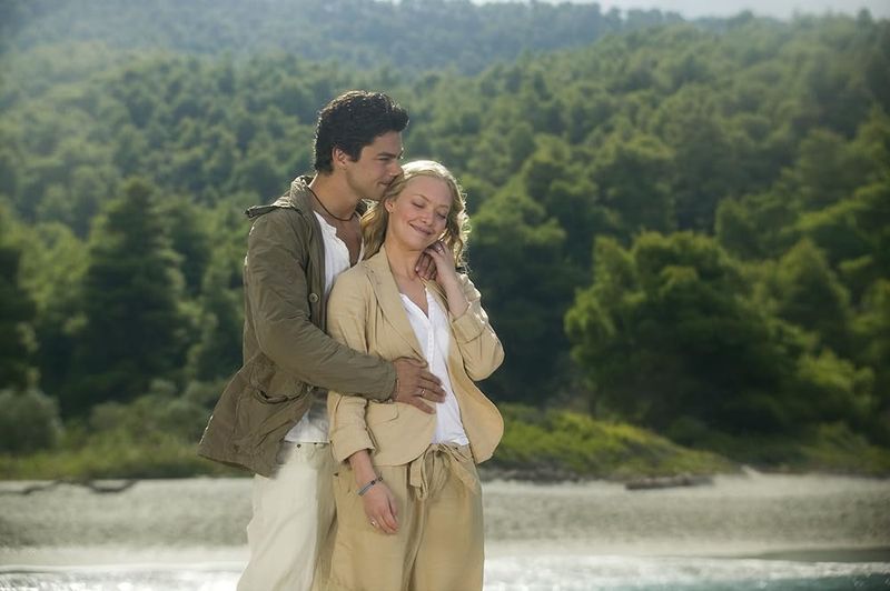 Amanda Seyfried & Dominic Cooper – Mamma Mia! Films