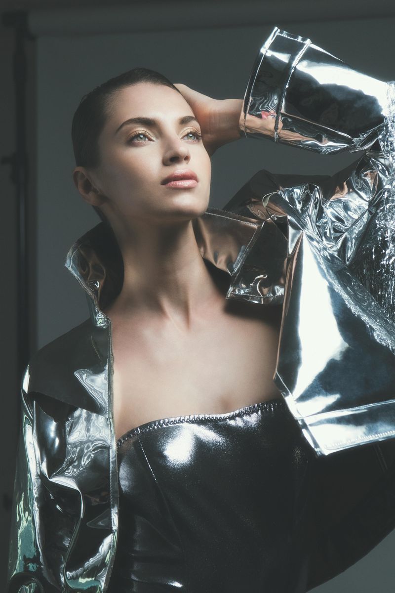 2000s Best: Y2K Futuristic Aesthetic