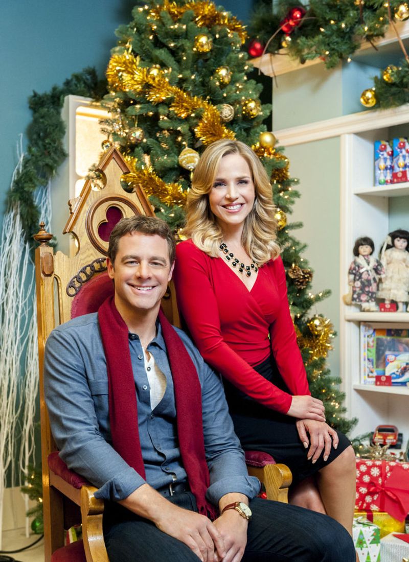 Julie Benz & David Sutcliffe (Charming Christmas)